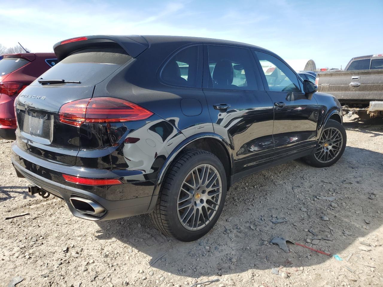 2018 PORSCHE CAYENNE - Фото 3
