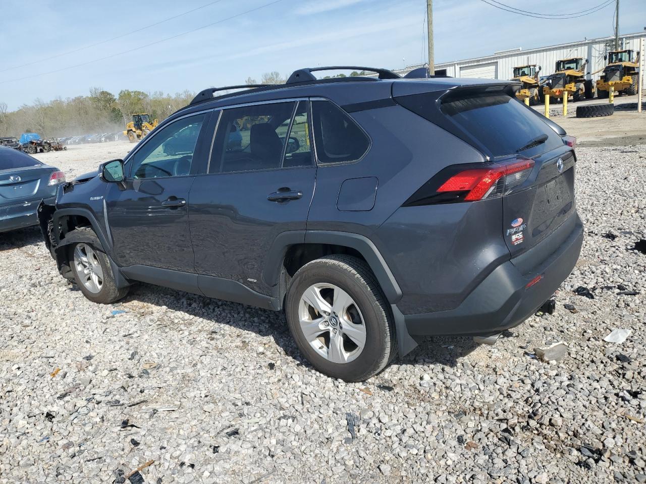 2020 TOYOTA RAV4 XLE - Image 2