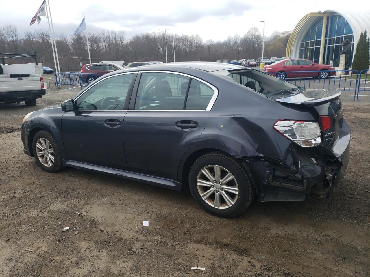 2012 SUBARU LEGACY 2.5 - Image 2