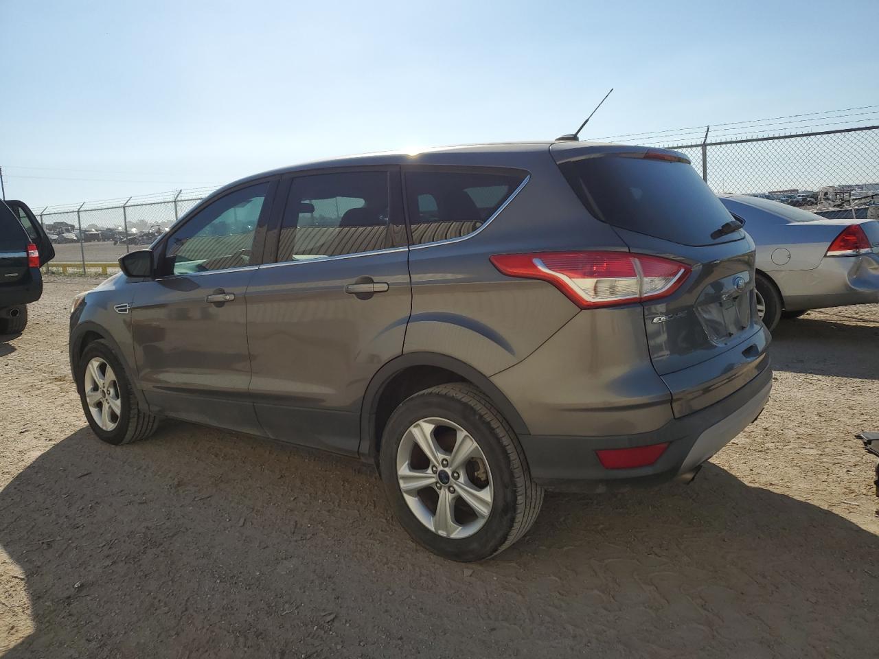 2014 FORD ESCAPE SE - Image 2