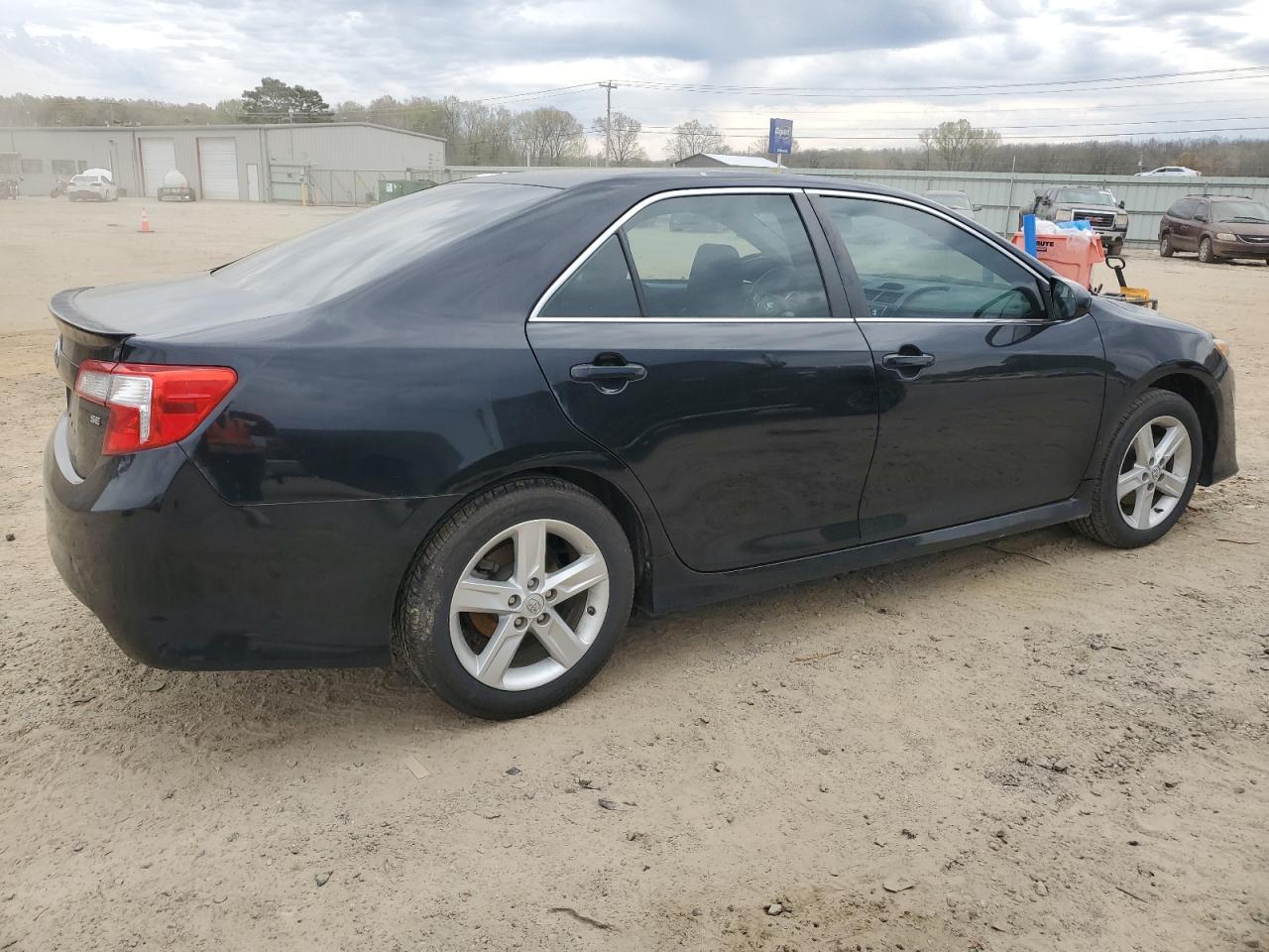 2013 TOYOTA CAMRY L - Image 3