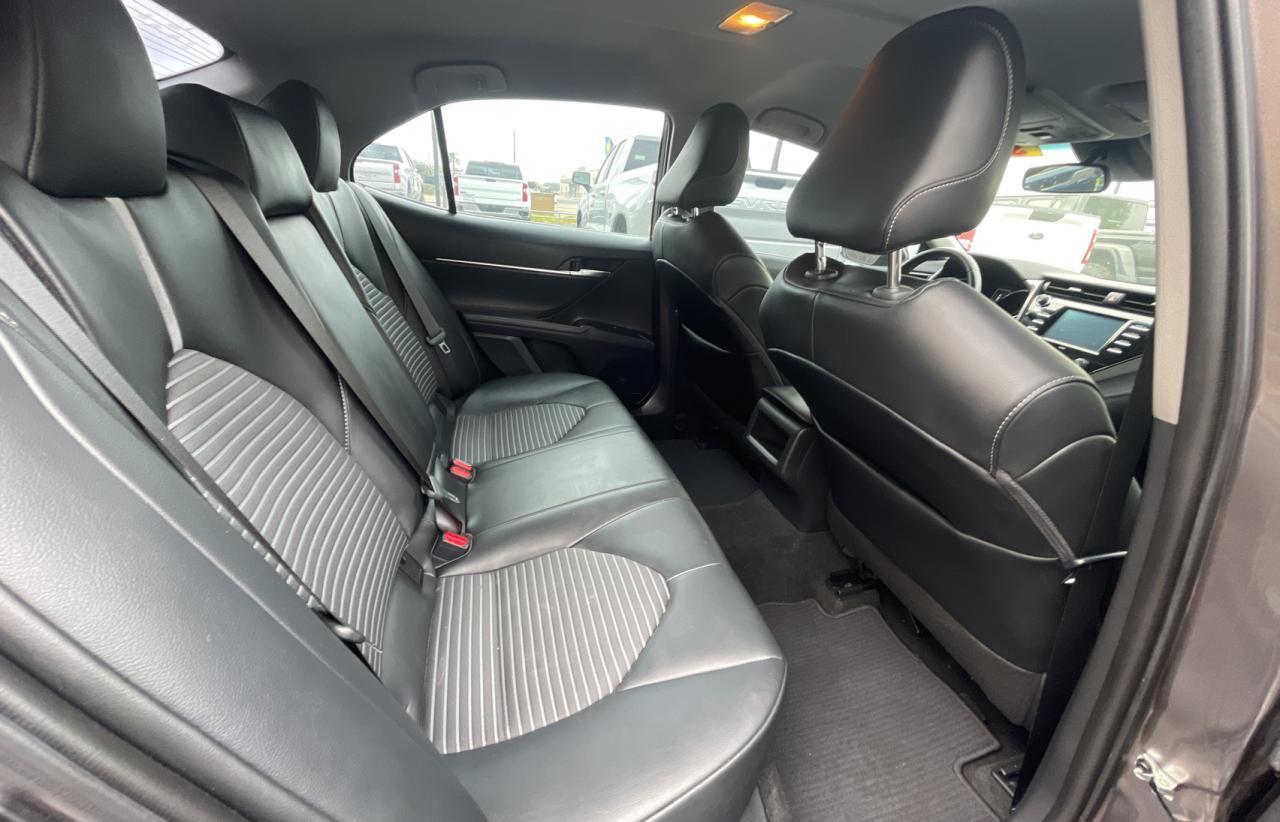2020 TOYOTA CAMRY SE - Image 6