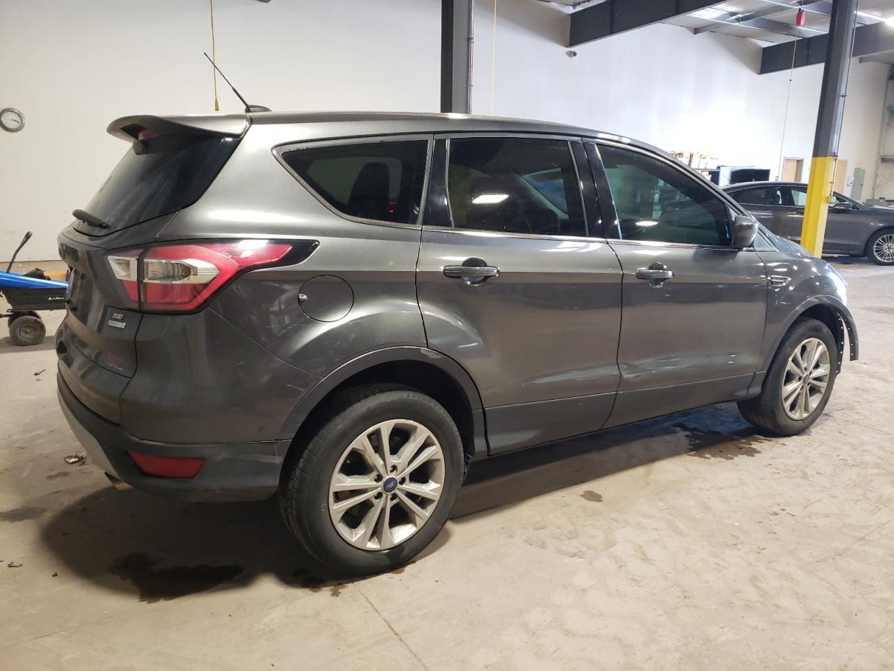 2017 FORD ESCAPE SE - Фото 3