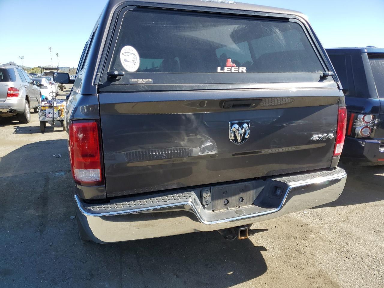 2017 RAM 1500 ST - Image 6