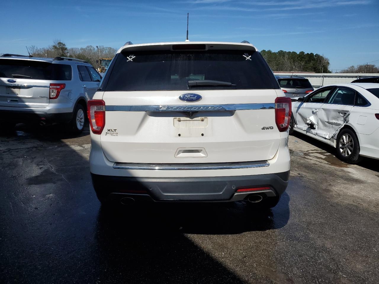 2018 FORD EXPLORER X - Image 6