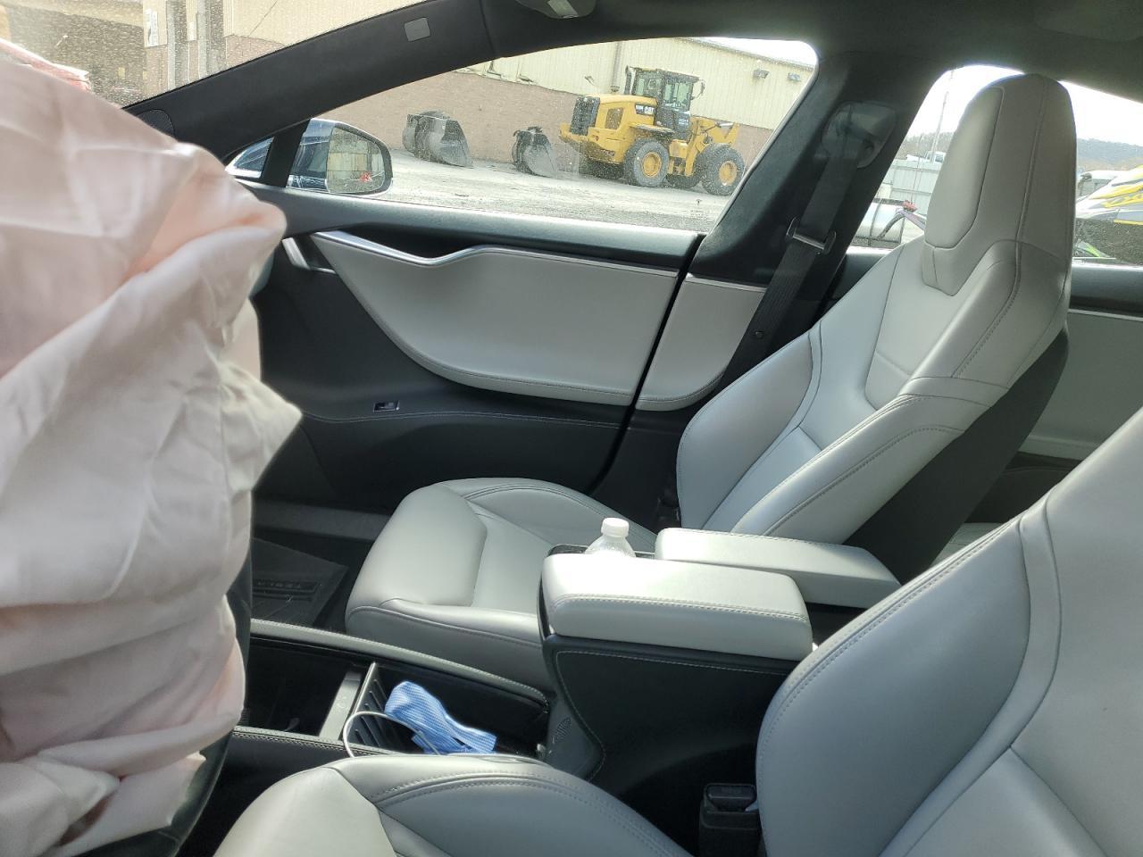 2015 TESLA MODEL S 85 - Фото 7