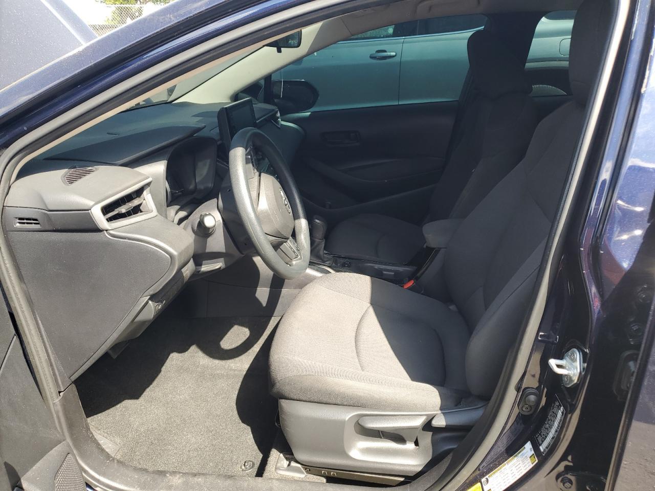 2022 TOYOTA COROLLA LE - Фото 7