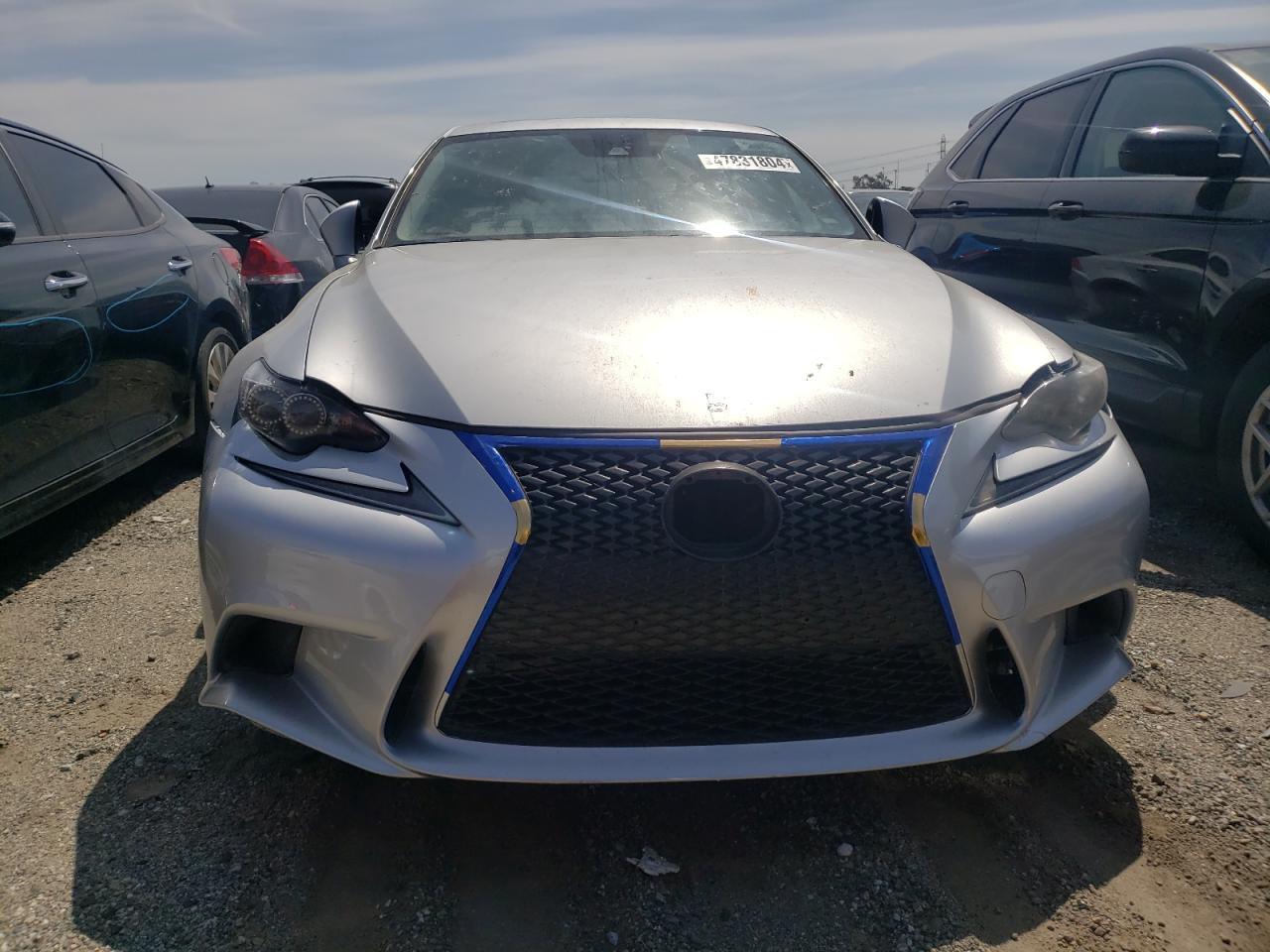 2017 LEXUS IS 200T - Image 5