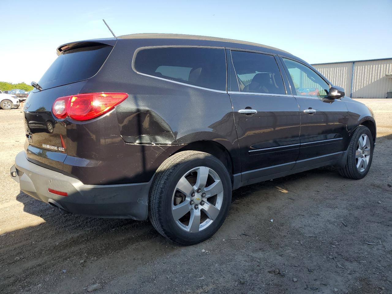 2011 CHEVROLET TRAVERSE L - Image 3