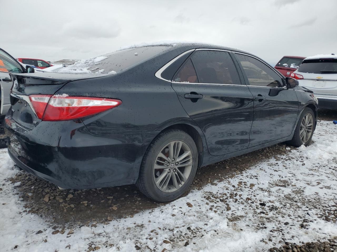 2015 TOYOTA CAMRY LE - Фото 3