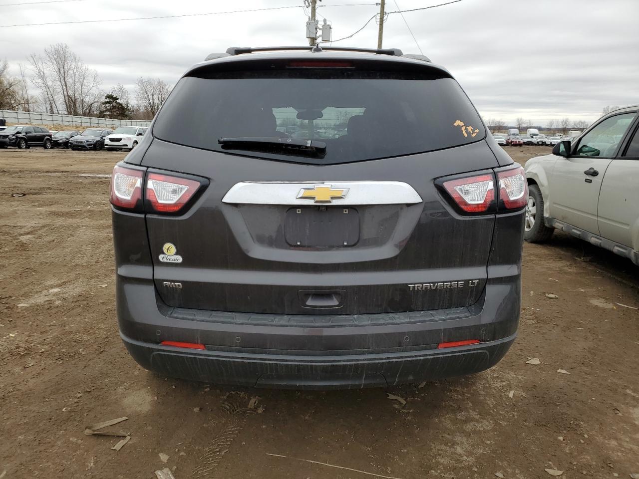 2015 CHEVROLET TRAVERSE L - Фото 6