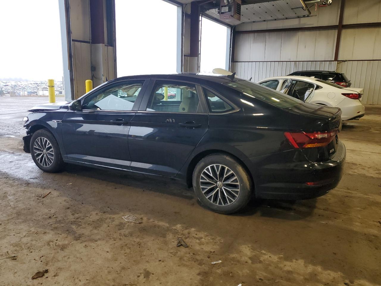 2019 VOLKSWAGEN JETTA SEL - Image 2