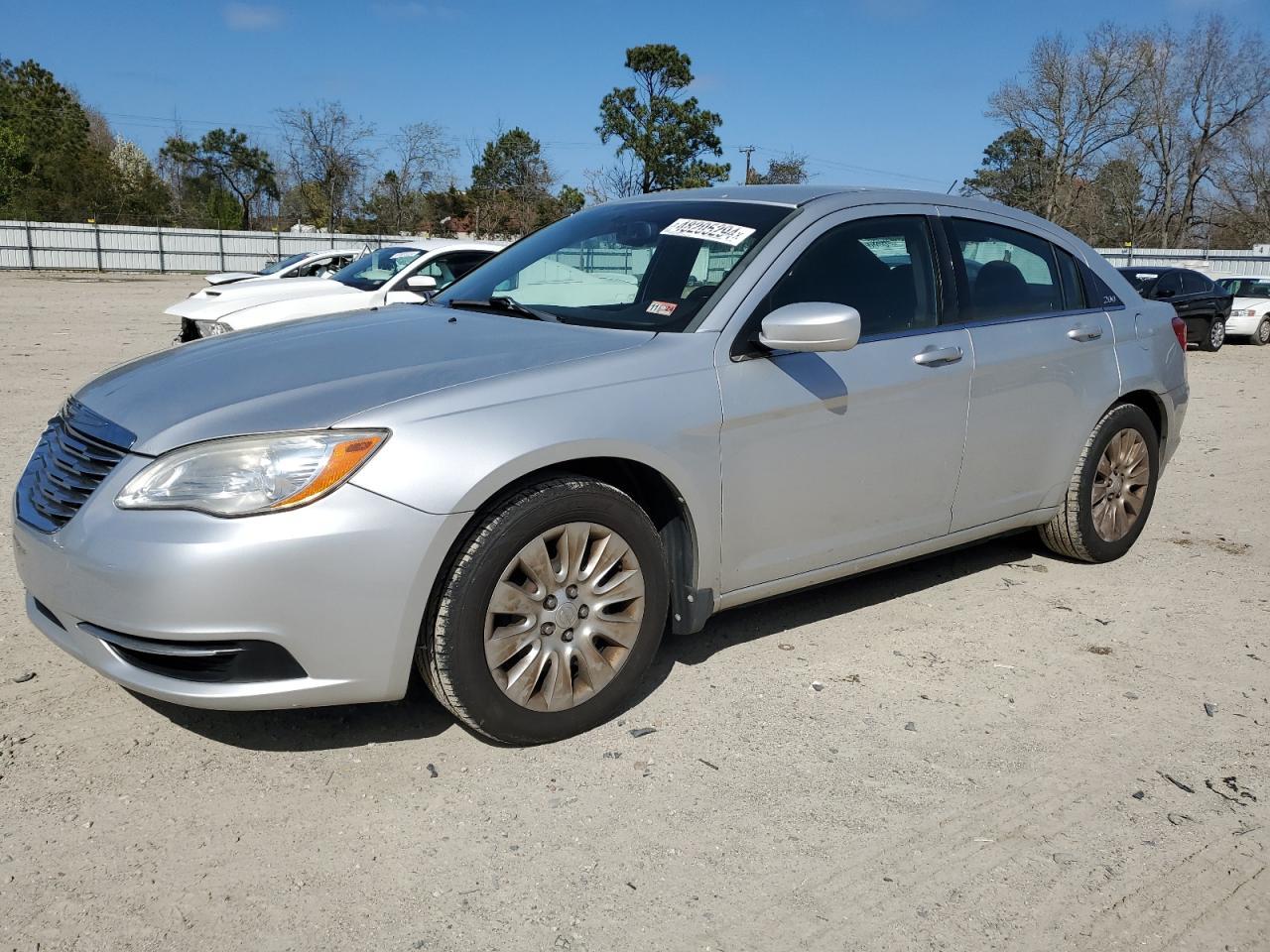2012 CHRYSLER 200 LX