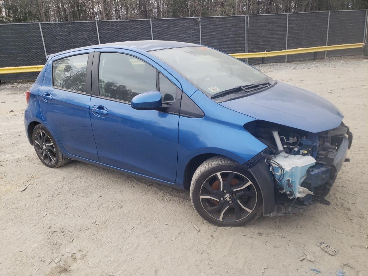 2015 TOYOTA YARIS - Image 4