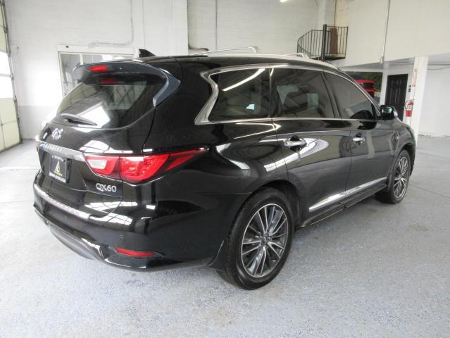 2017 Infiniti Qx60 - Image 3