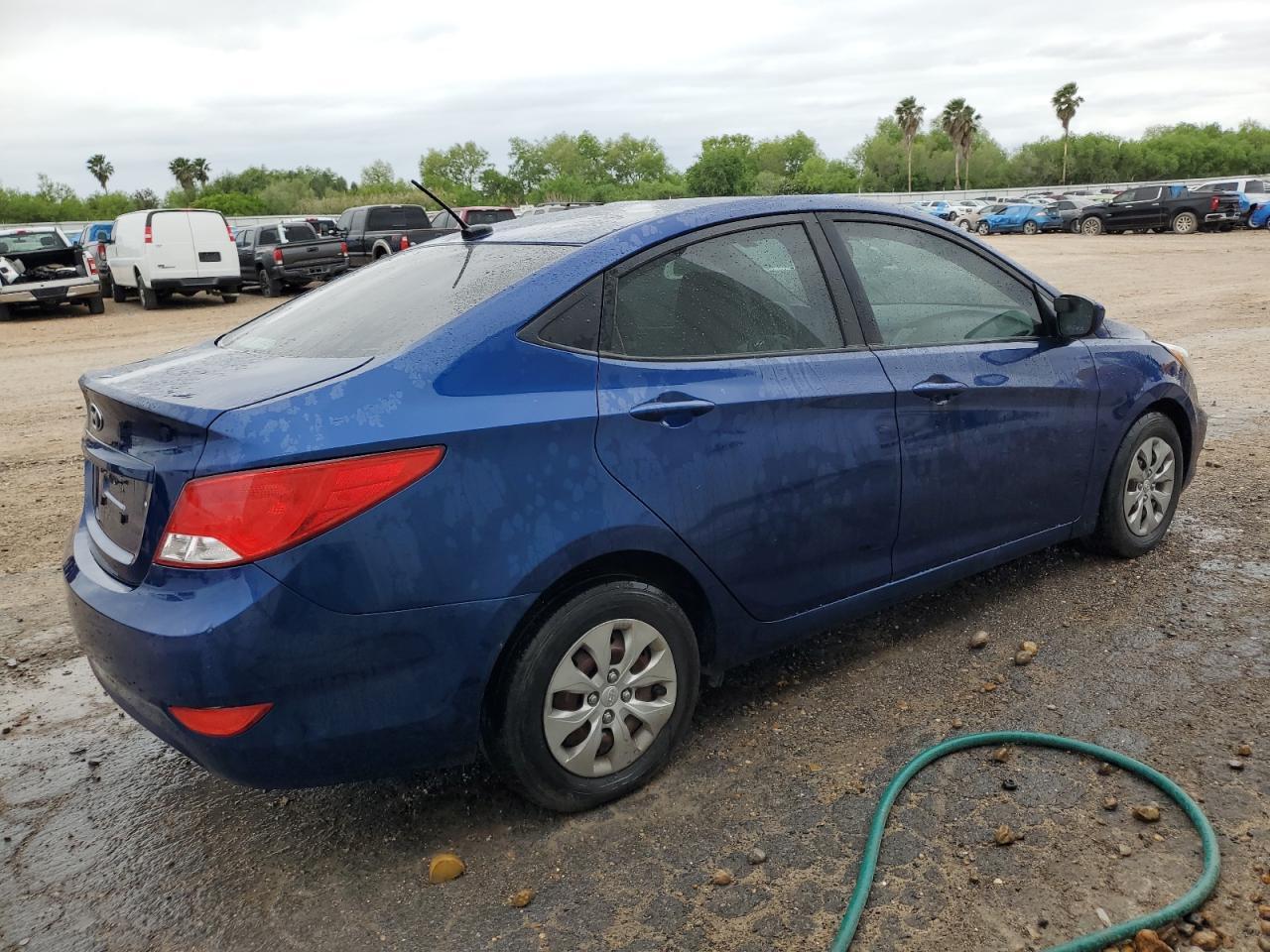 2016 HYUNDAI ACCENT SE - Фото 3