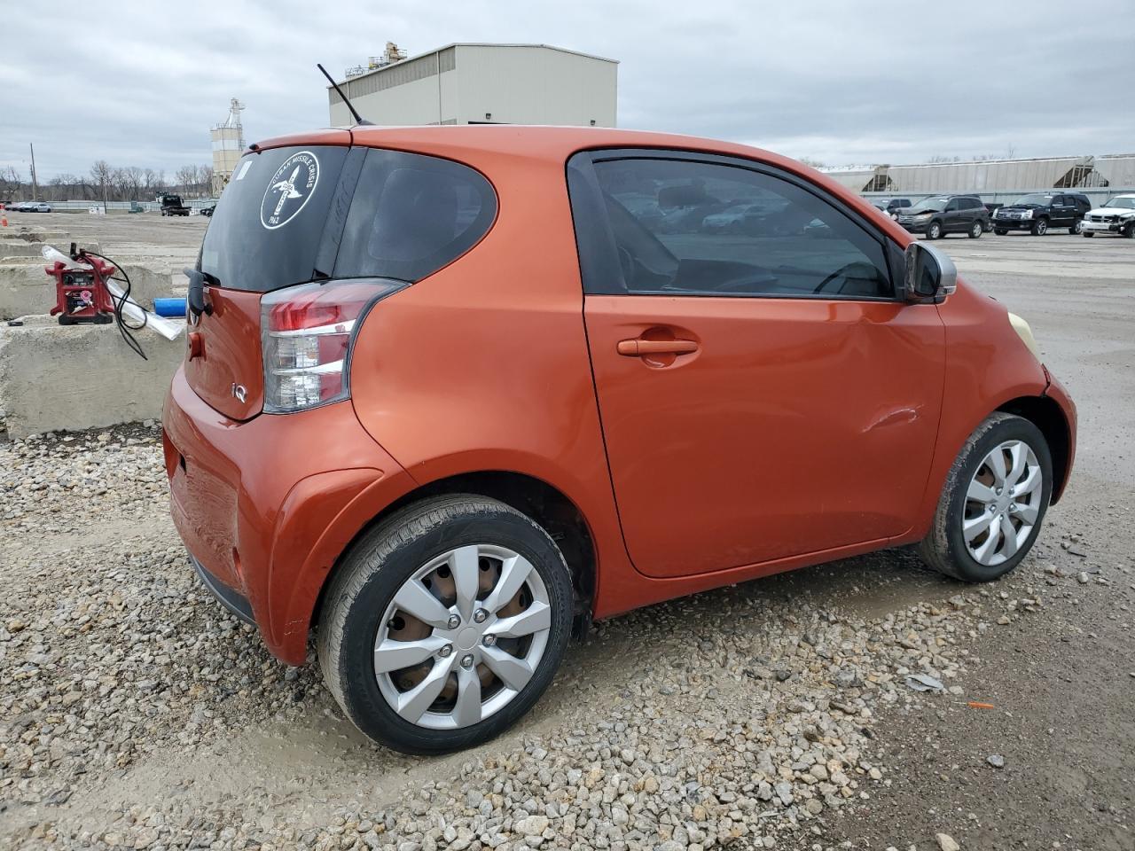 2012 TOYOTA SCION IQ - Фото 3