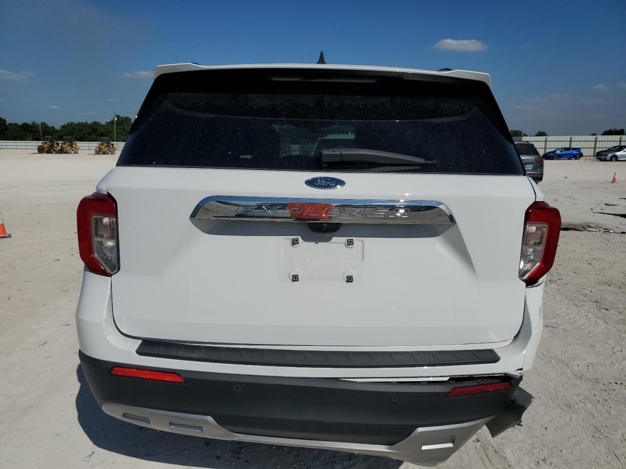 2022 FORD EXPLORER X - Image 6