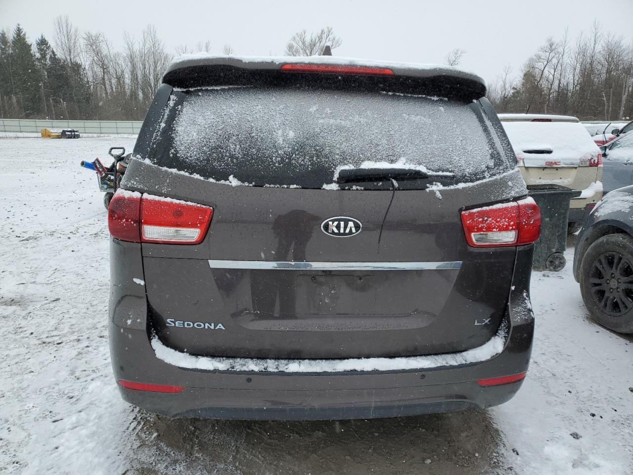 2016 KIA SEDONA LX - Фото 6