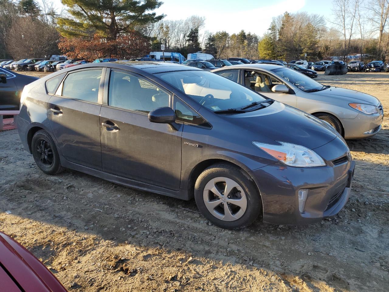 2013 TOYOTA PRIUS - Фото 4