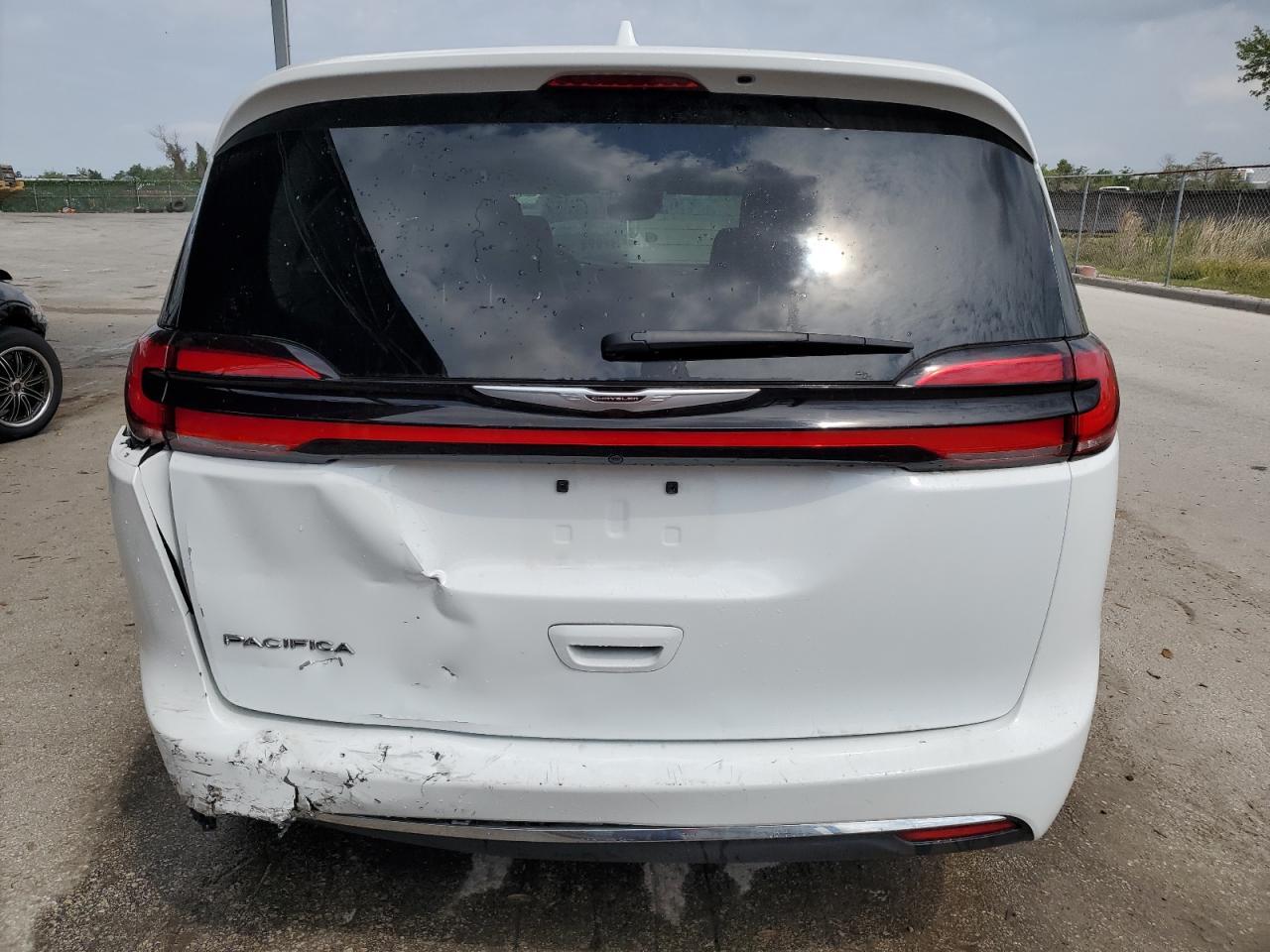 2022 CHRYSLER PACIFICA T - Image 6