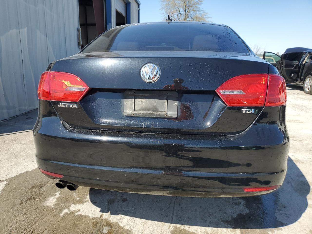 2013 VOLKSWAGEN JETTA TDI - Image 6