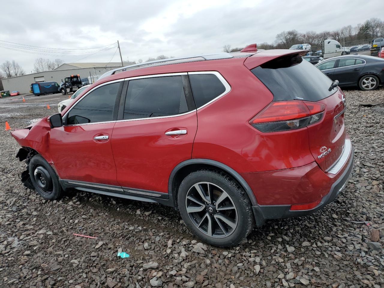 2017 NISSAN ROGUE S - Фото 2