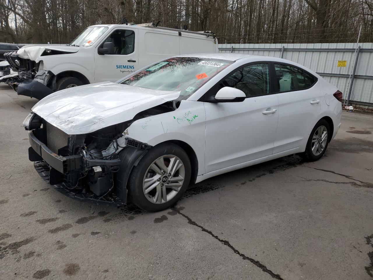 2019 HYUNDAI ELANTRA SE