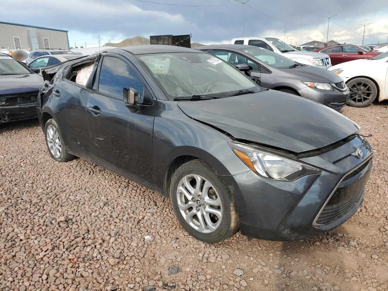 2017 TOYOTA YARIS IA - Фото 4