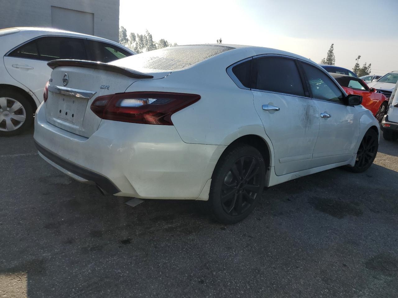 2017 NISSAN ALTIMA 2.5 - Фото 3