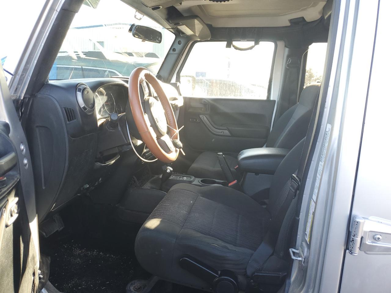 2012 JEEP WRANGLER U - Image 7