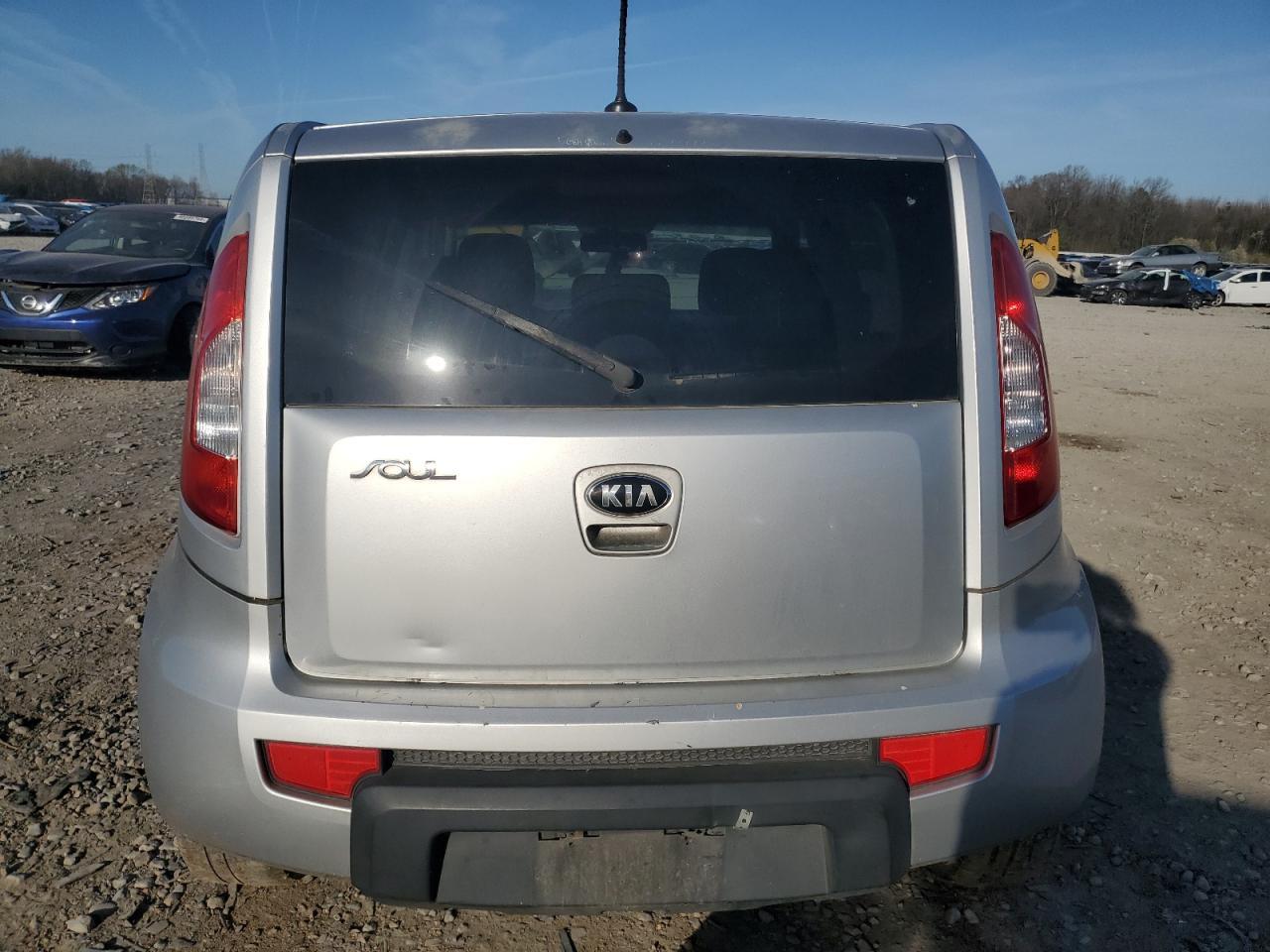 2013 KIA SOUL + - Image 6