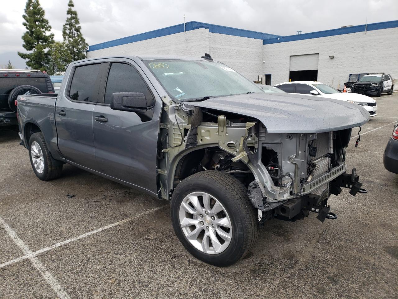 2021 CHEVROLET SILVERADO - Фото 4