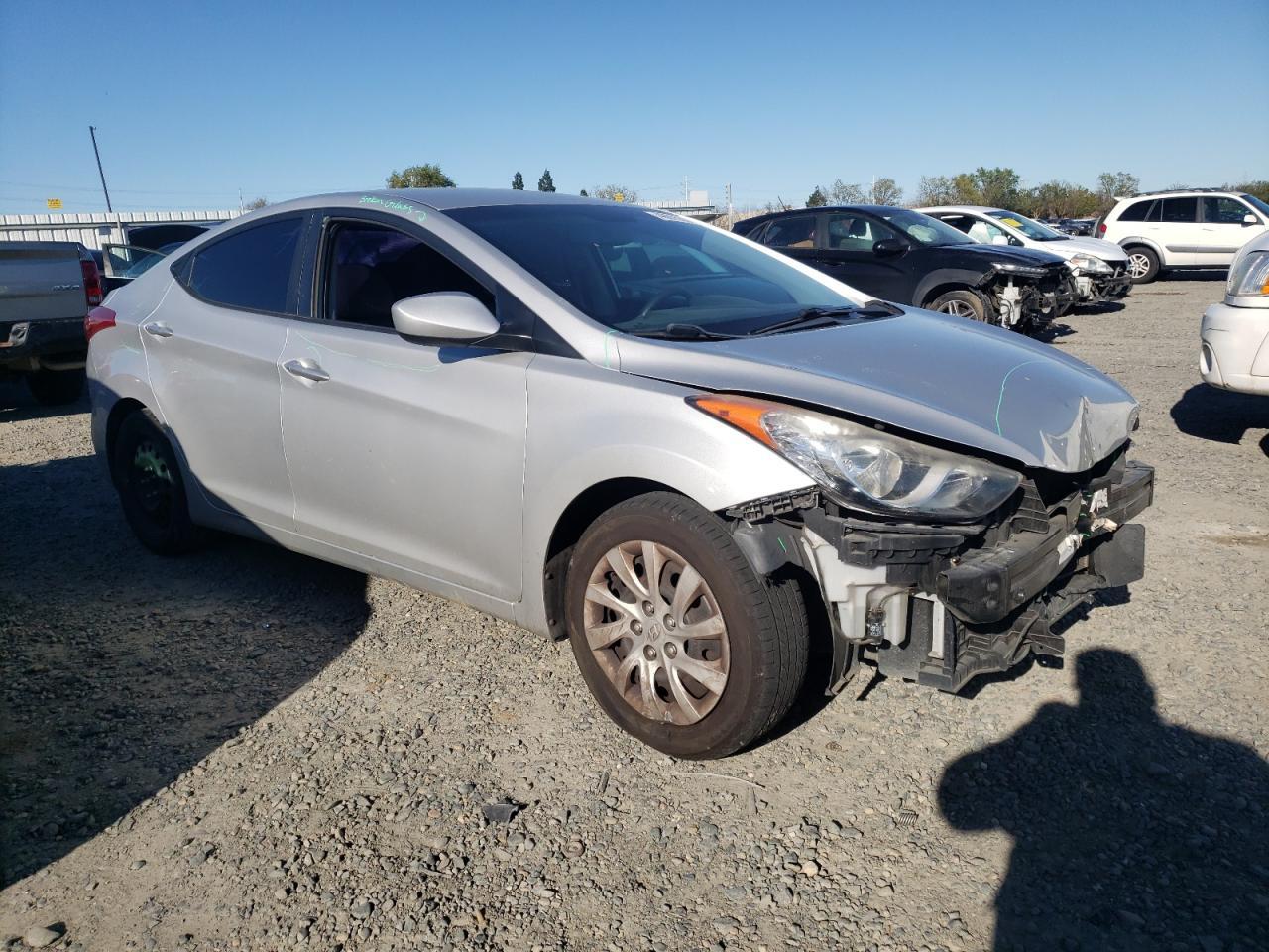2013 HYUNDAI ELANTRA GL - Image 4