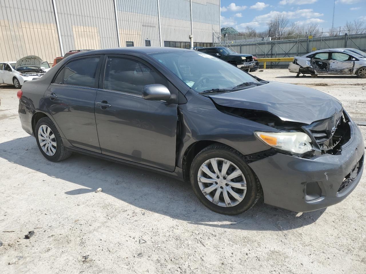2013 TOYOTA COROLLA BA - Фото 4