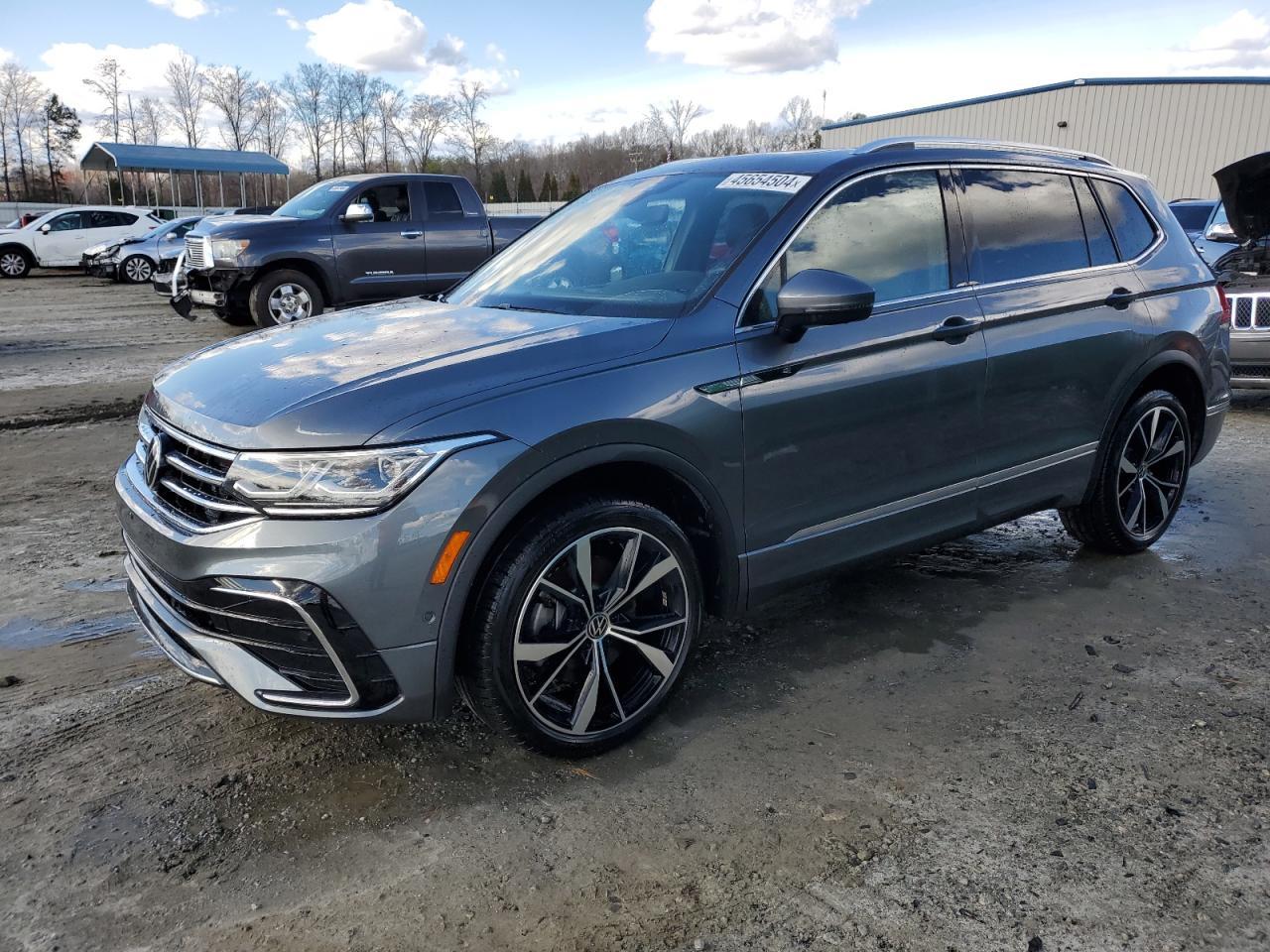 2022 VOLKSWAGEN TIGUAN SEL car image