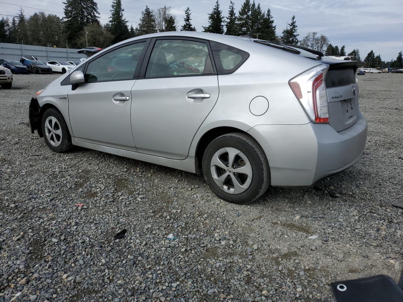 2013 TOYOTA PRIUS - Фото 2