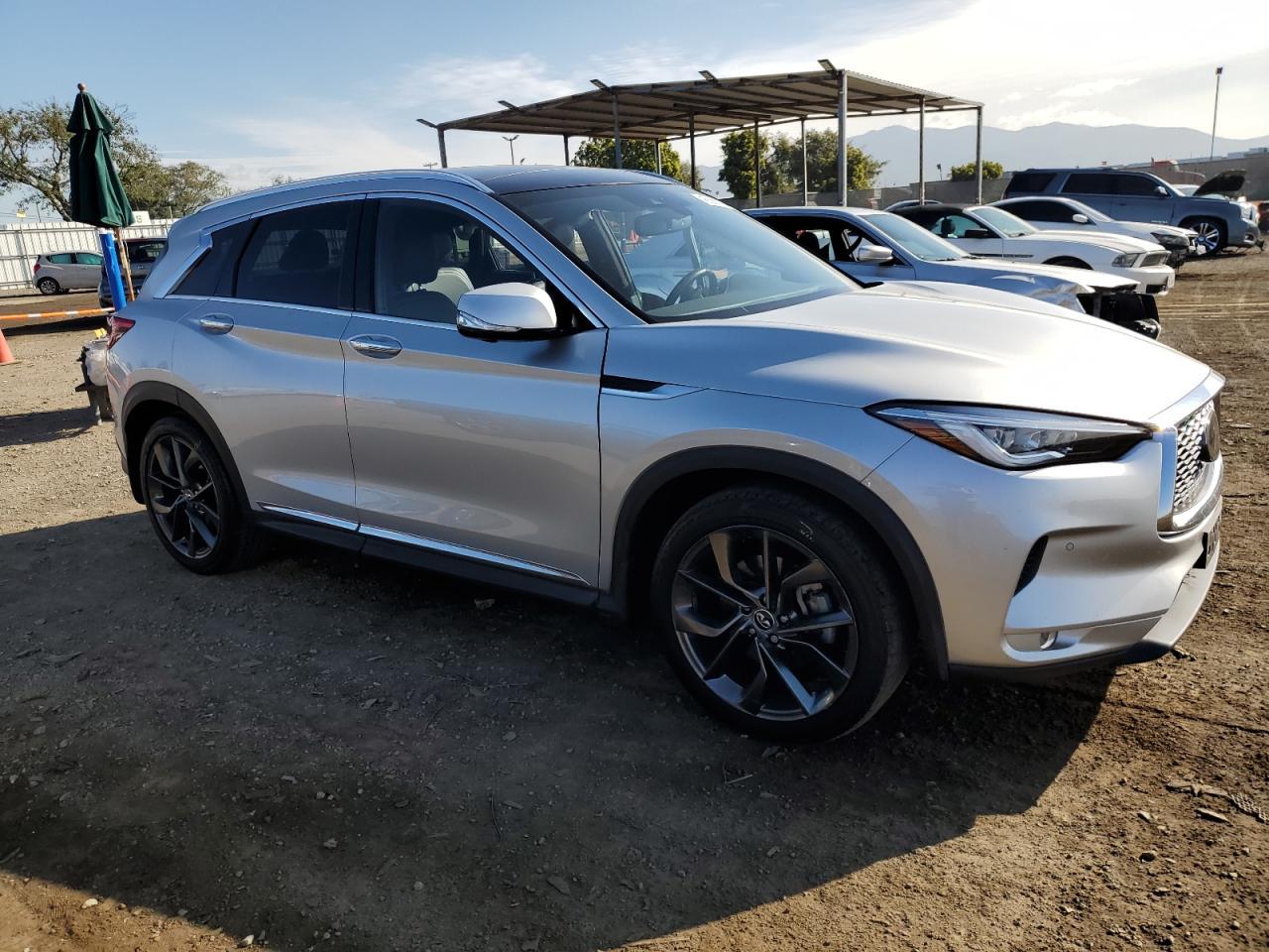 2019 INFINITI QX50 ESSEN - Image 4