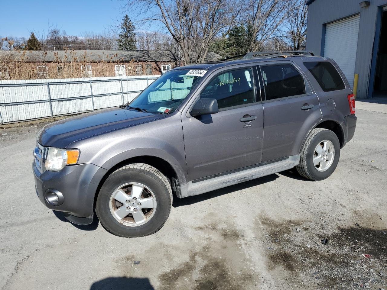 2010 FORD ESCAPE XLT