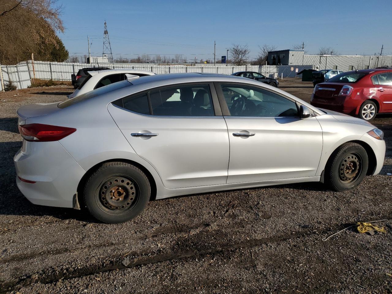 2017 HYUNDAI ELANTRA SE - Фото 3