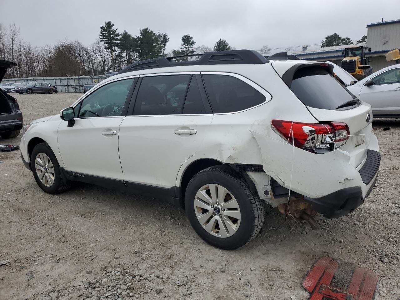 2018 SUBARU OUTBACK 2. - Image 2