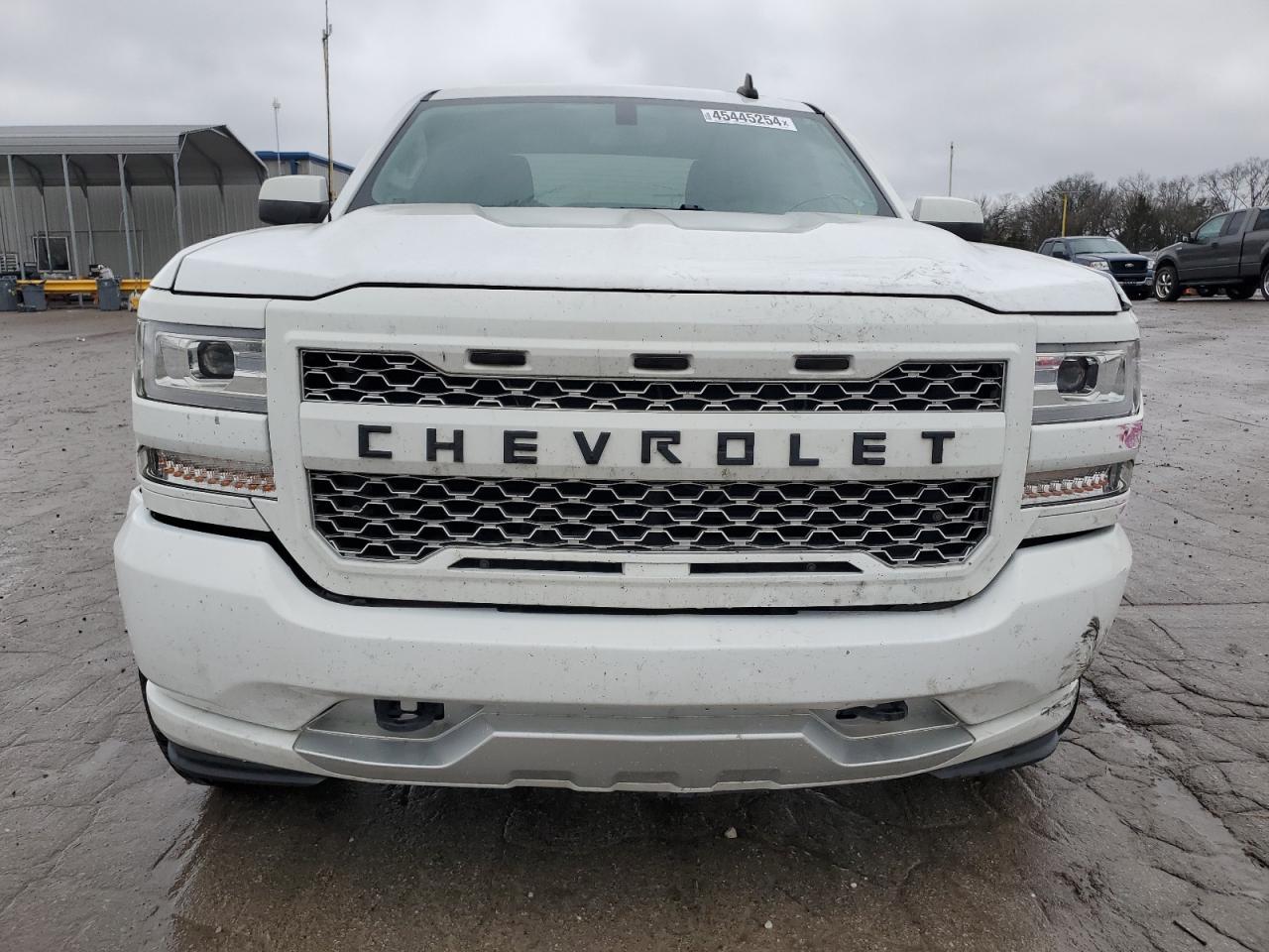 2018 CHEVROLET SILVERADO - Image 5