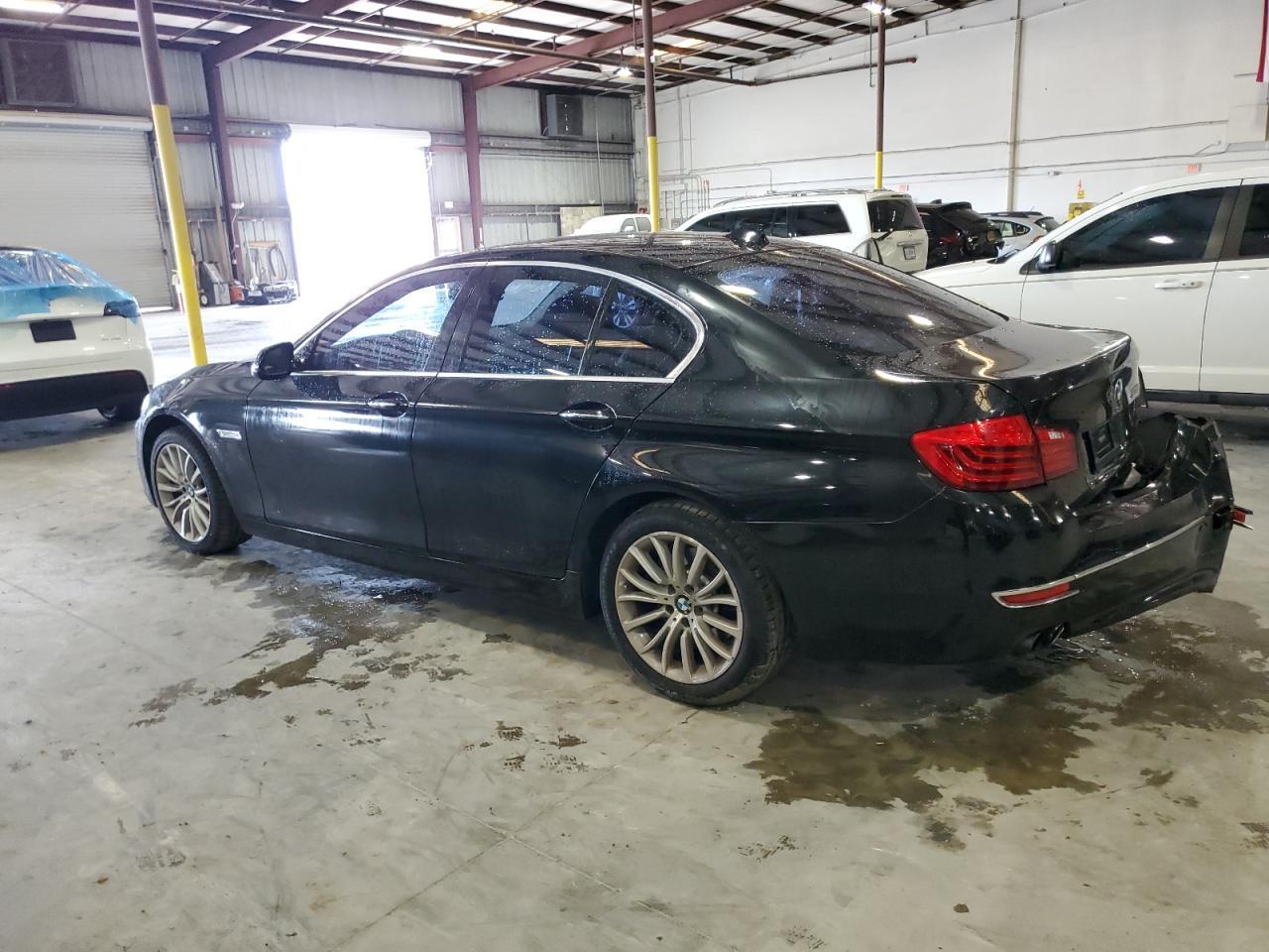 2016 BMW 528 I - Image 2
