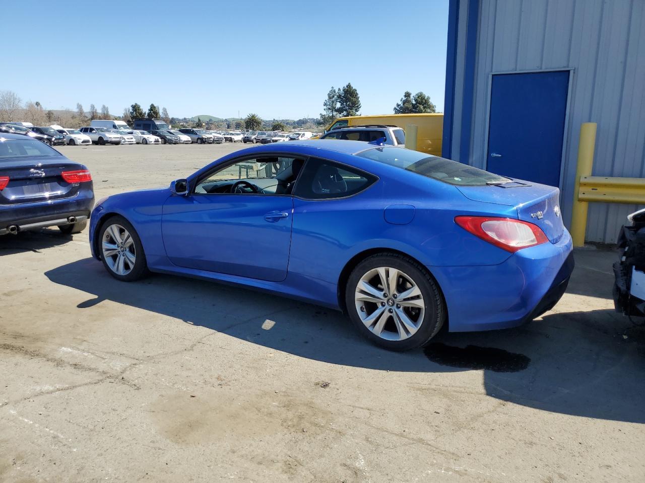 2011 HYUNDAI GENESIS CO - Image 2