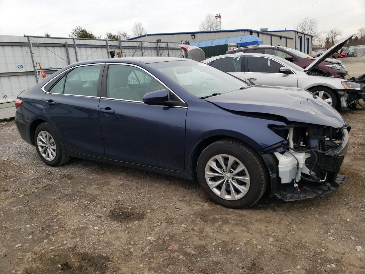 2016 TOYOTA CAMRY LE - Фото 4