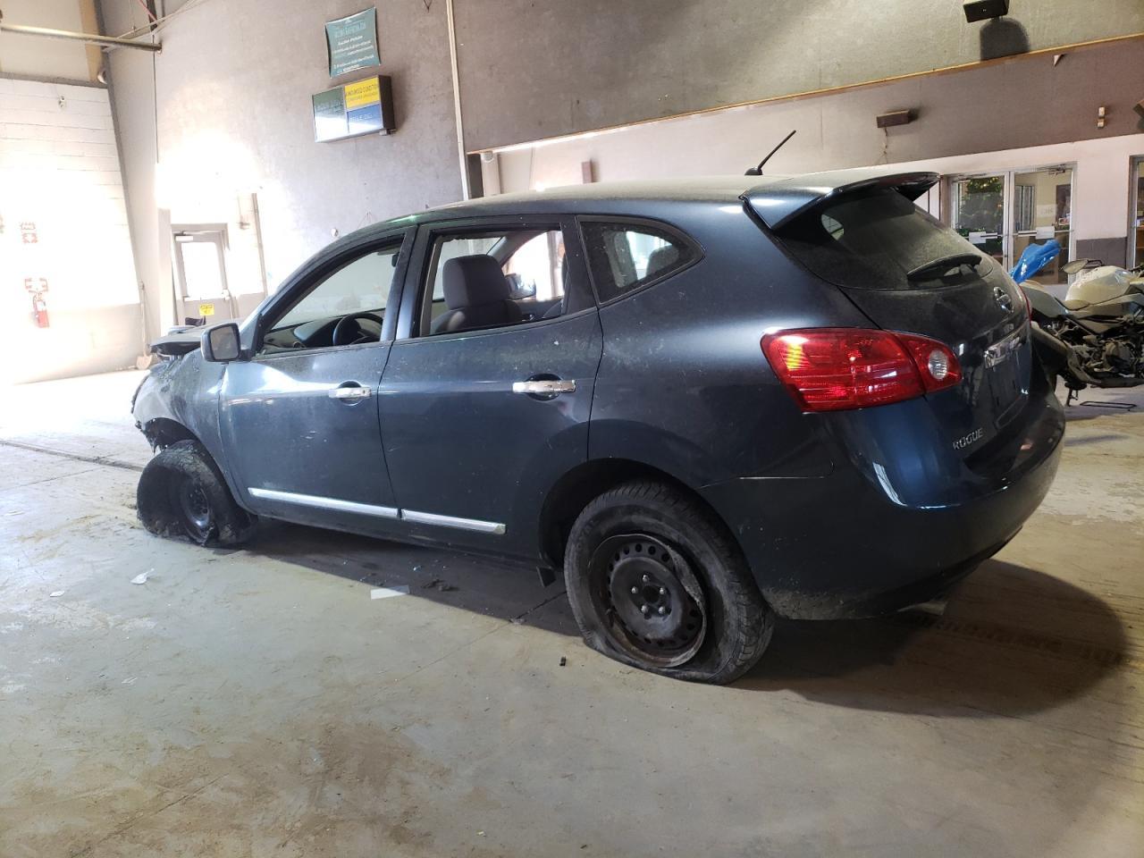 2013 NISSAN ROGUE S - Image 2