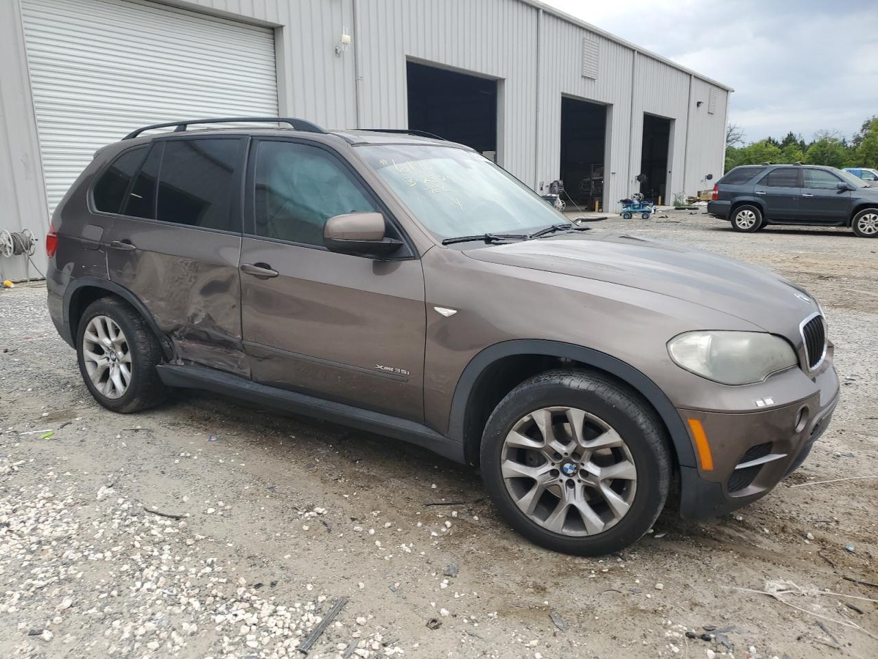 2011 BMW X5 XDRIVE3 - Image 4