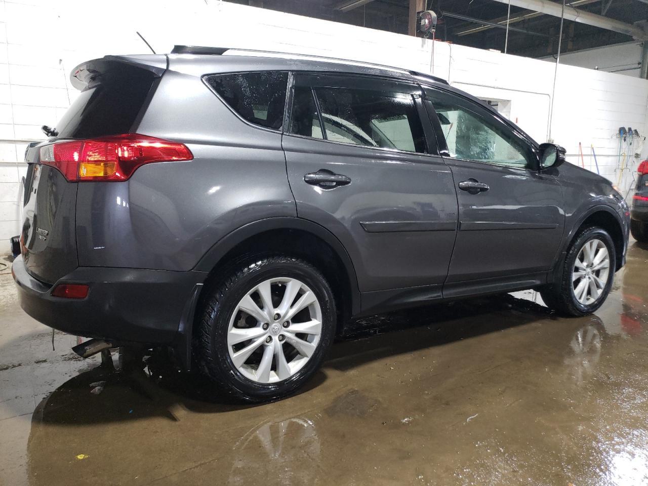 2015 TOYOTA RAV4 LIMIT - Фото 3