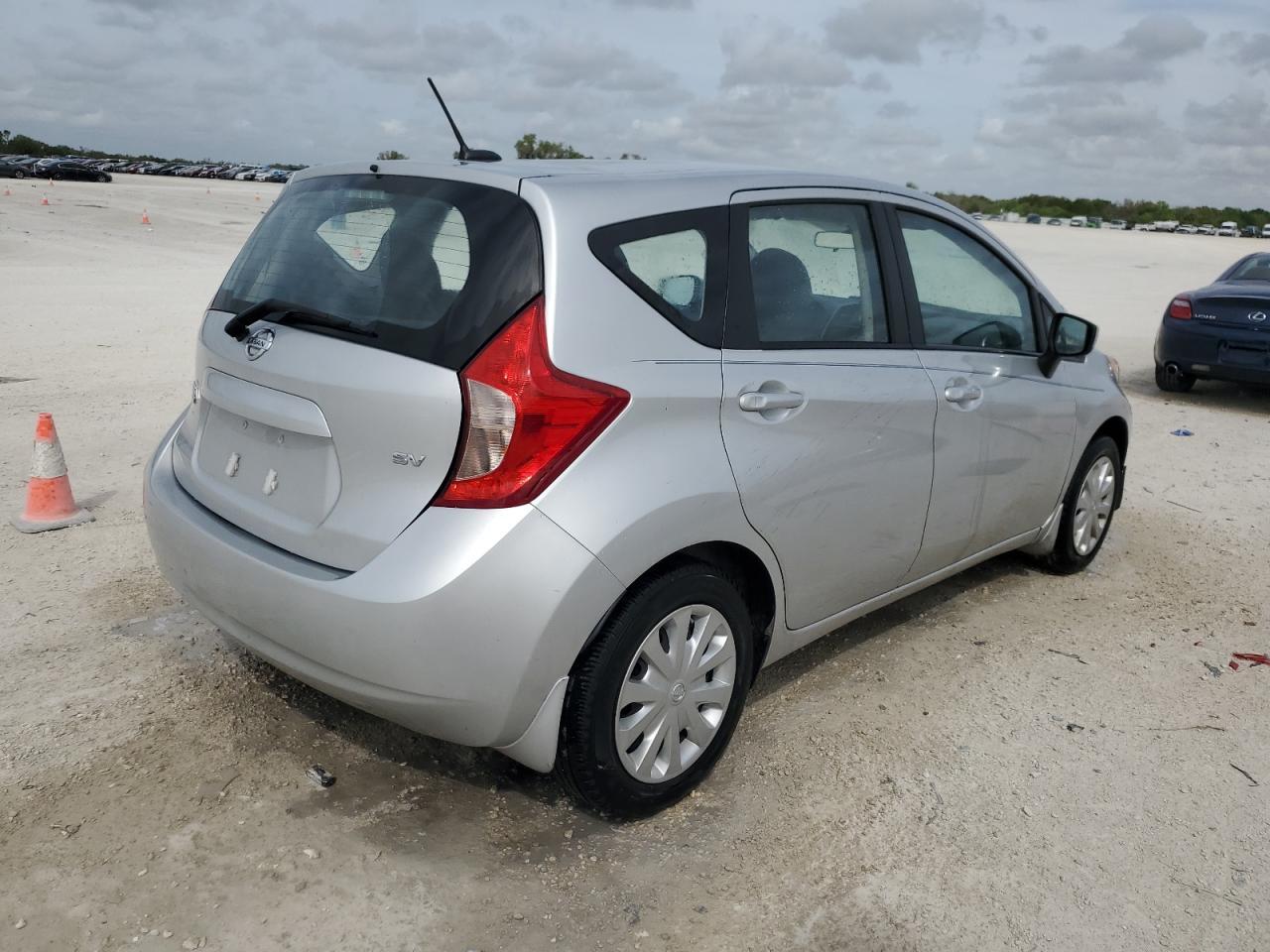 2016 NISSAN VERSA NOTE - Фото 3