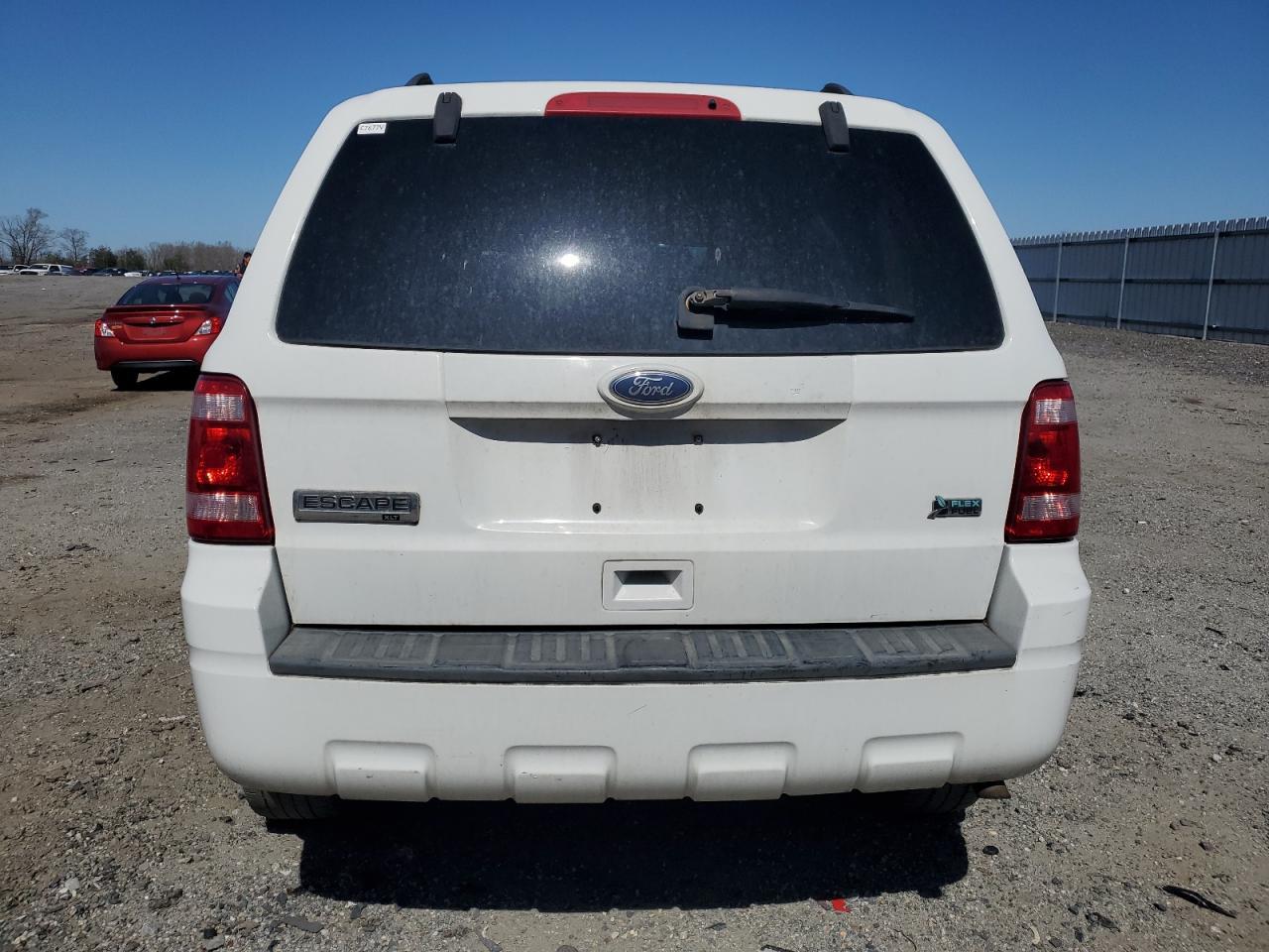 2010 FORD ESCAPE XLT - Фото 6